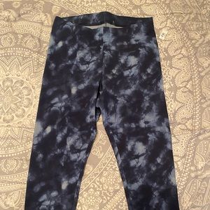 Old Navy High-Waisted Cropped Leggings